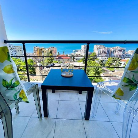 Nostalgic Sea View Apartments Durres Bagian luar foto