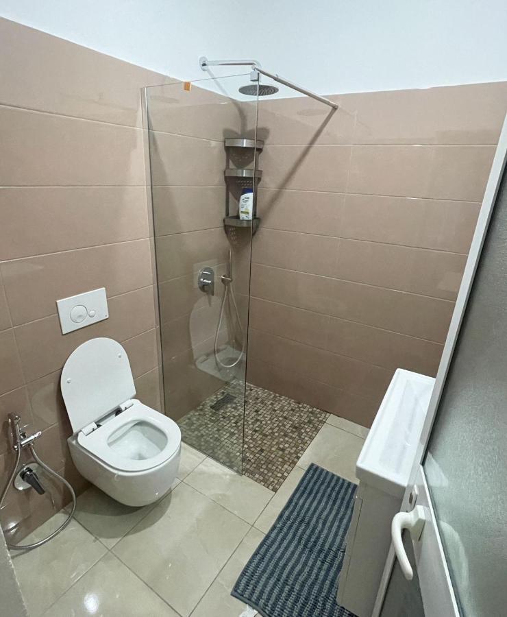 Nostalgic Sea View Apartments Durres Bagian luar foto
